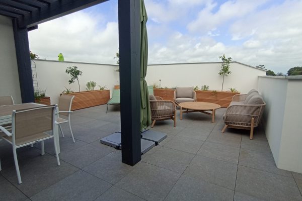 Aménagement d'une terrasse en attique par Marion Cintré